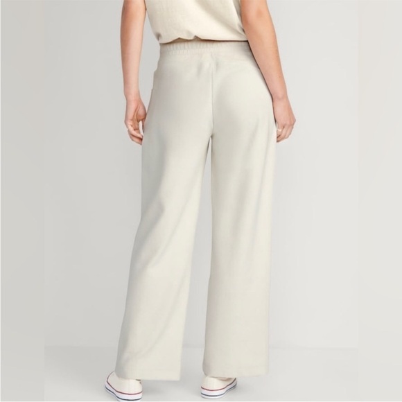 NWT! Wish Bone High-Waisted Dynamic Fleece Pintucked Wide-Leg Pants 🩵 - Picture 2 of 8